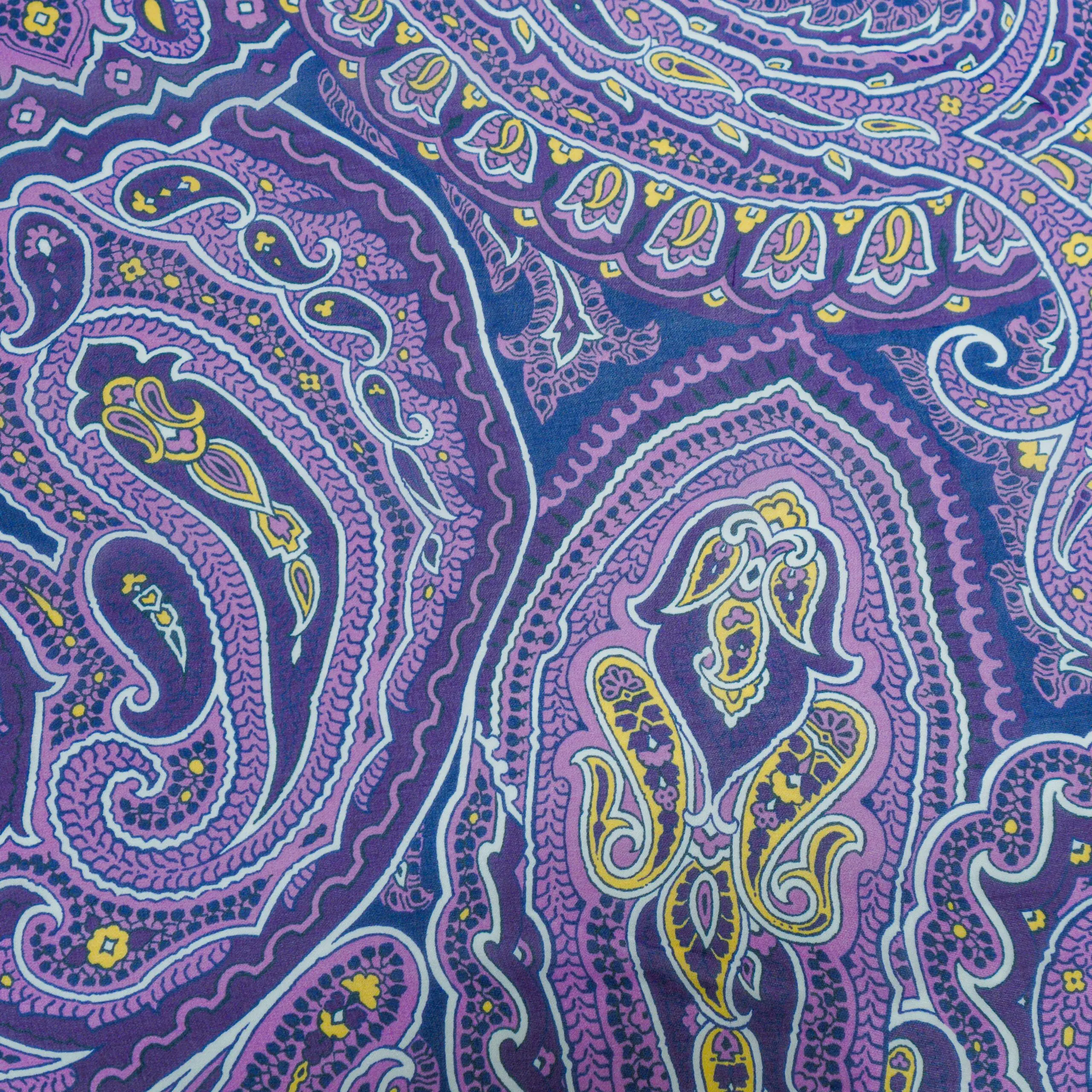 100 % šilko šifonas – violetinis paisley raštas - Image 4