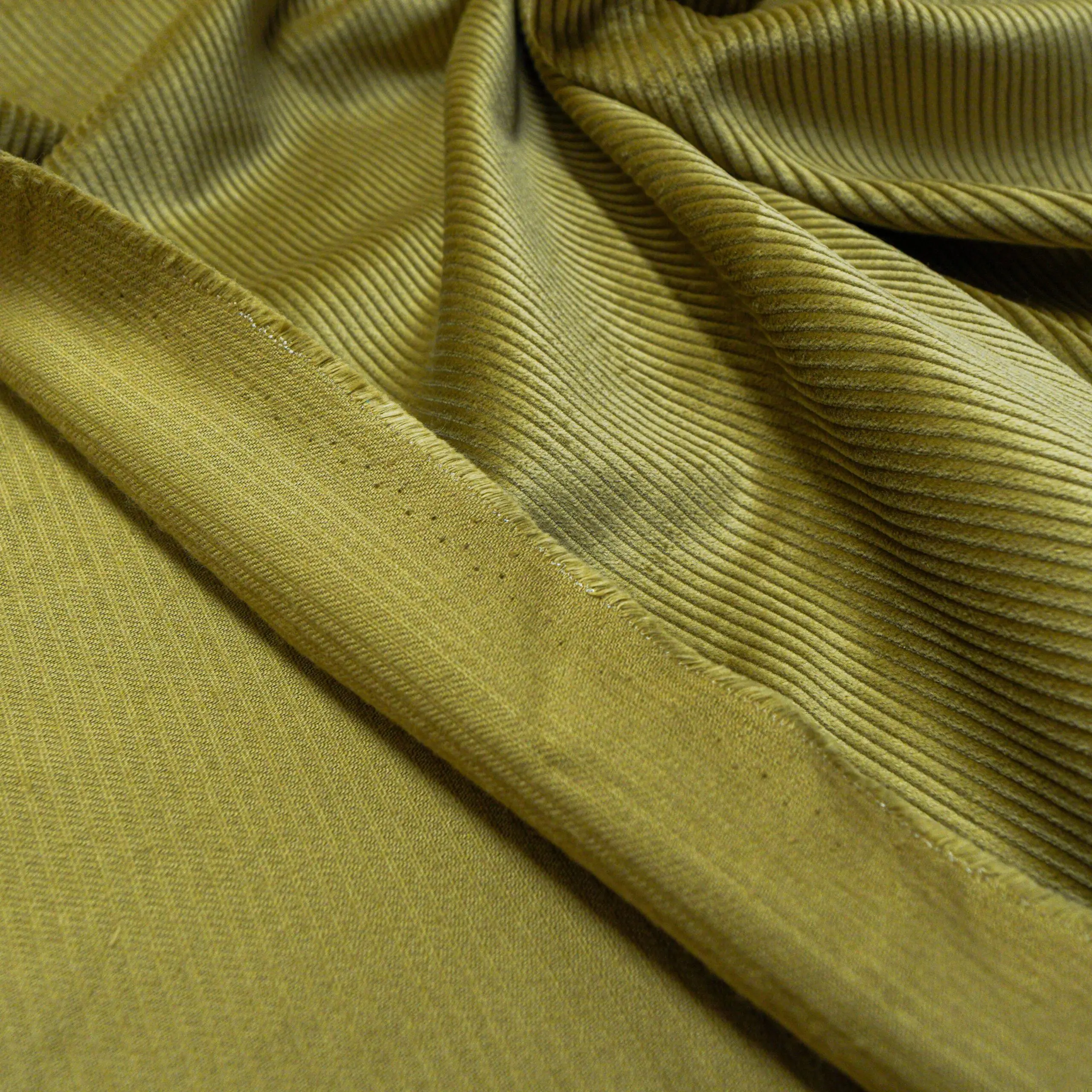 Chaki–kamelo spalvos velvetas - Image 2